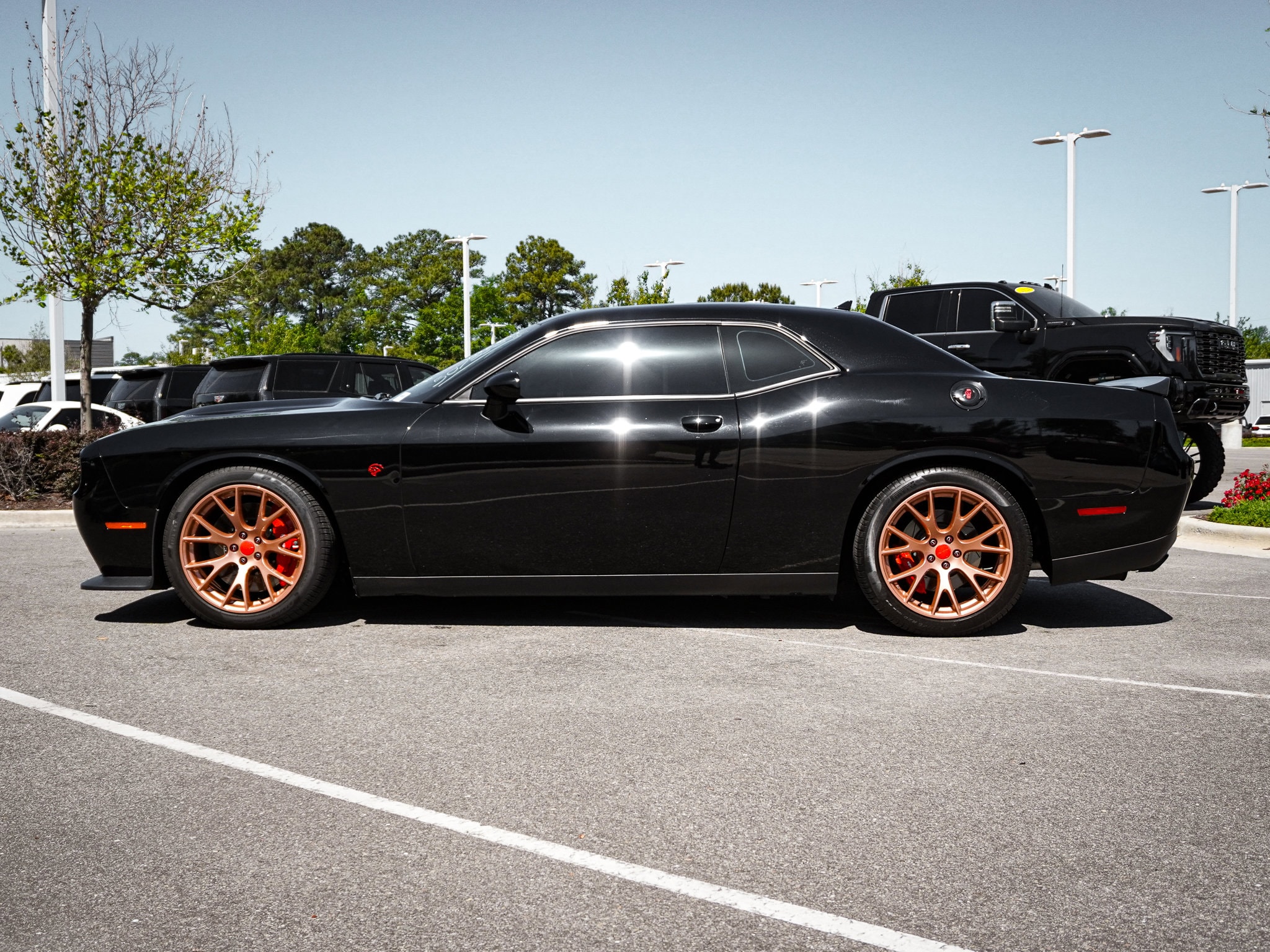 2016 Dodge Challenger SRT Hellcat photo 4
