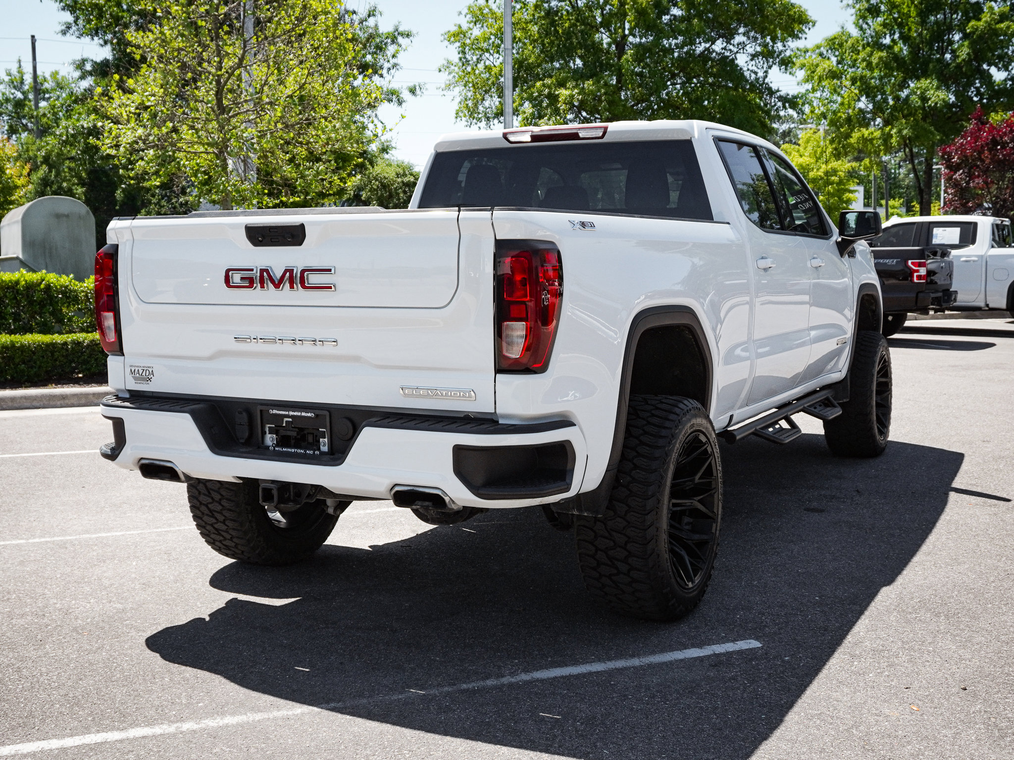 2024 GMC Sierra 1500 Elevation photo 6