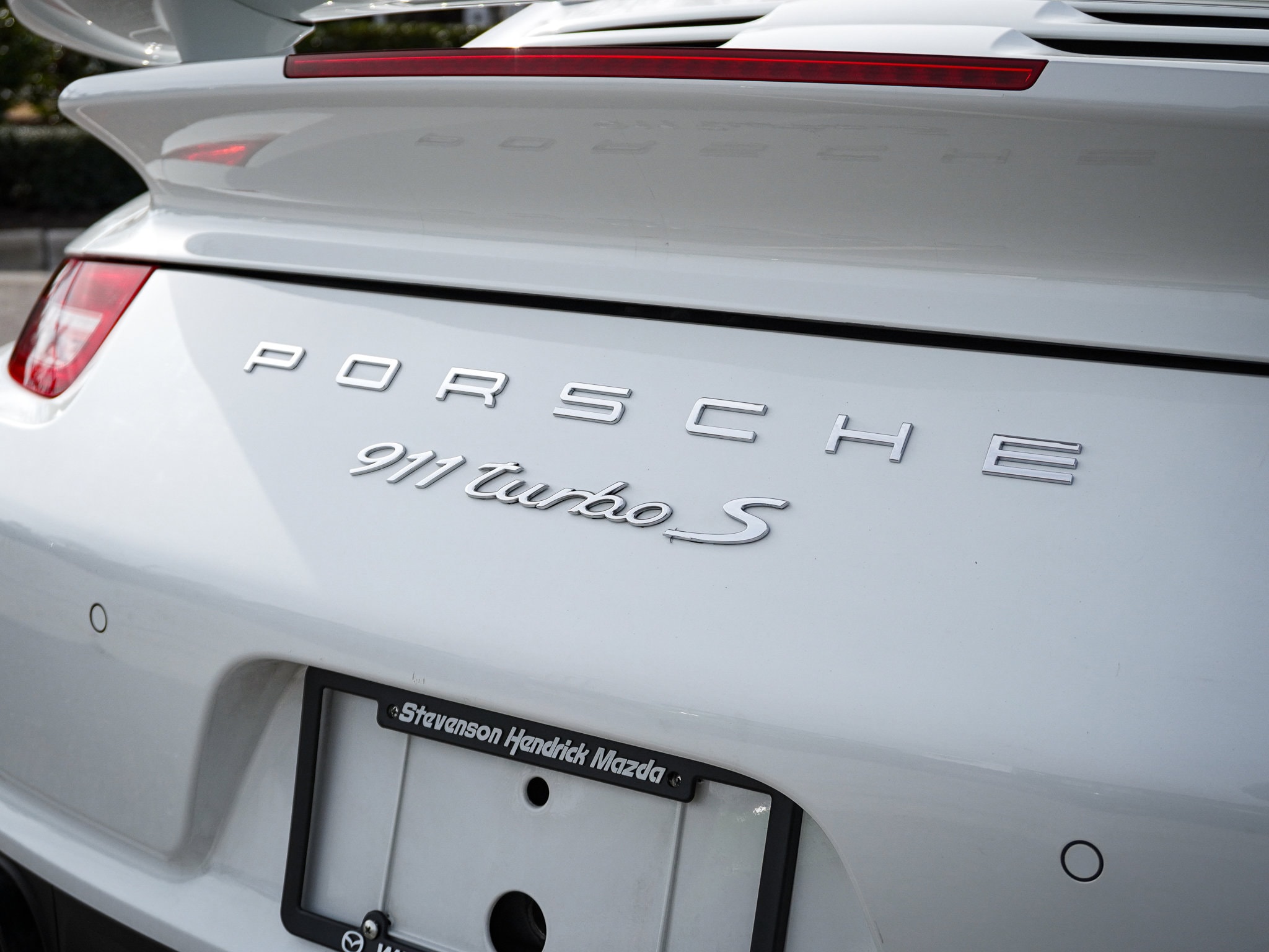2014 Porsche 911 Turbo S photo 3