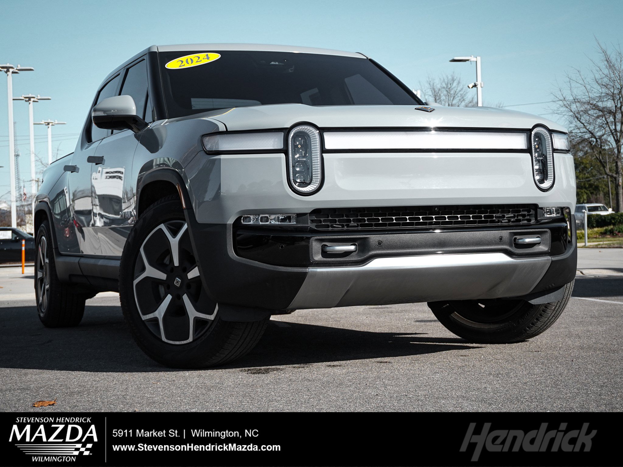 2024 Rivian R1T Adventure's photo