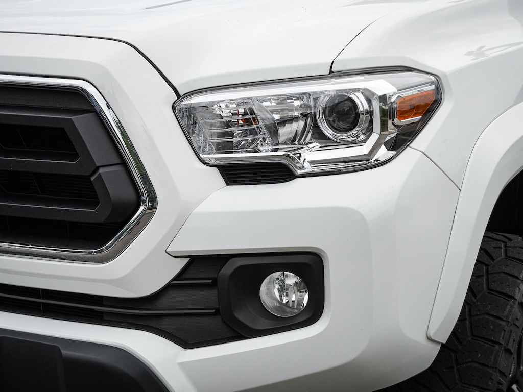 Used 2022 Toyota Tacoma 2WD SR5 Pickup