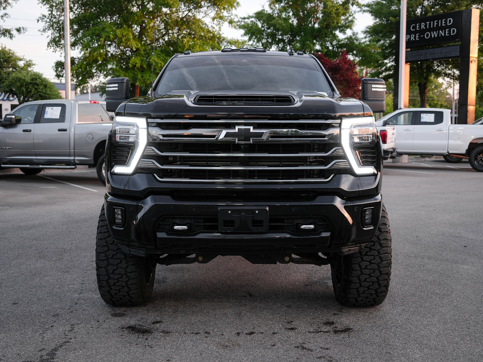 2024 Chevrolet Silverado 3500HD High Country photo 4