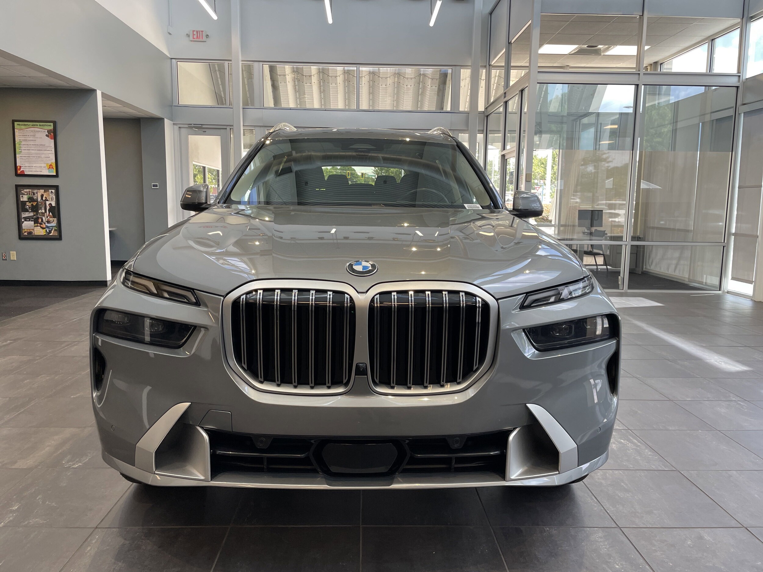 2023 Bmw X7 xDrive40i photo 2