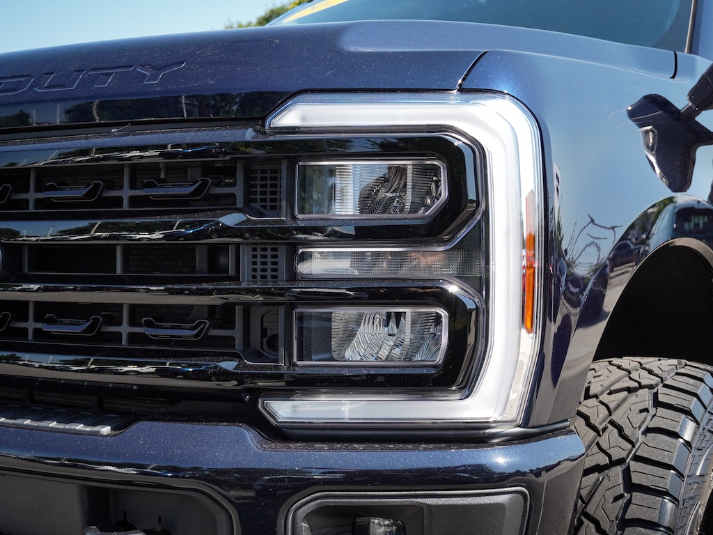 Used 2024 Ford Super Duty F-250 SRW LARIAT Pickup