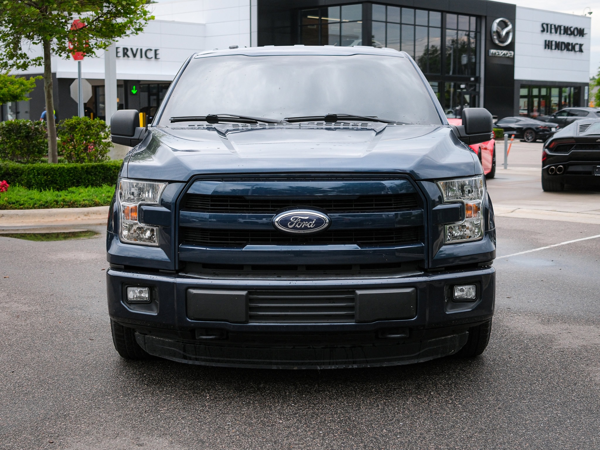 2015 Ford F-150 XLT photo 2