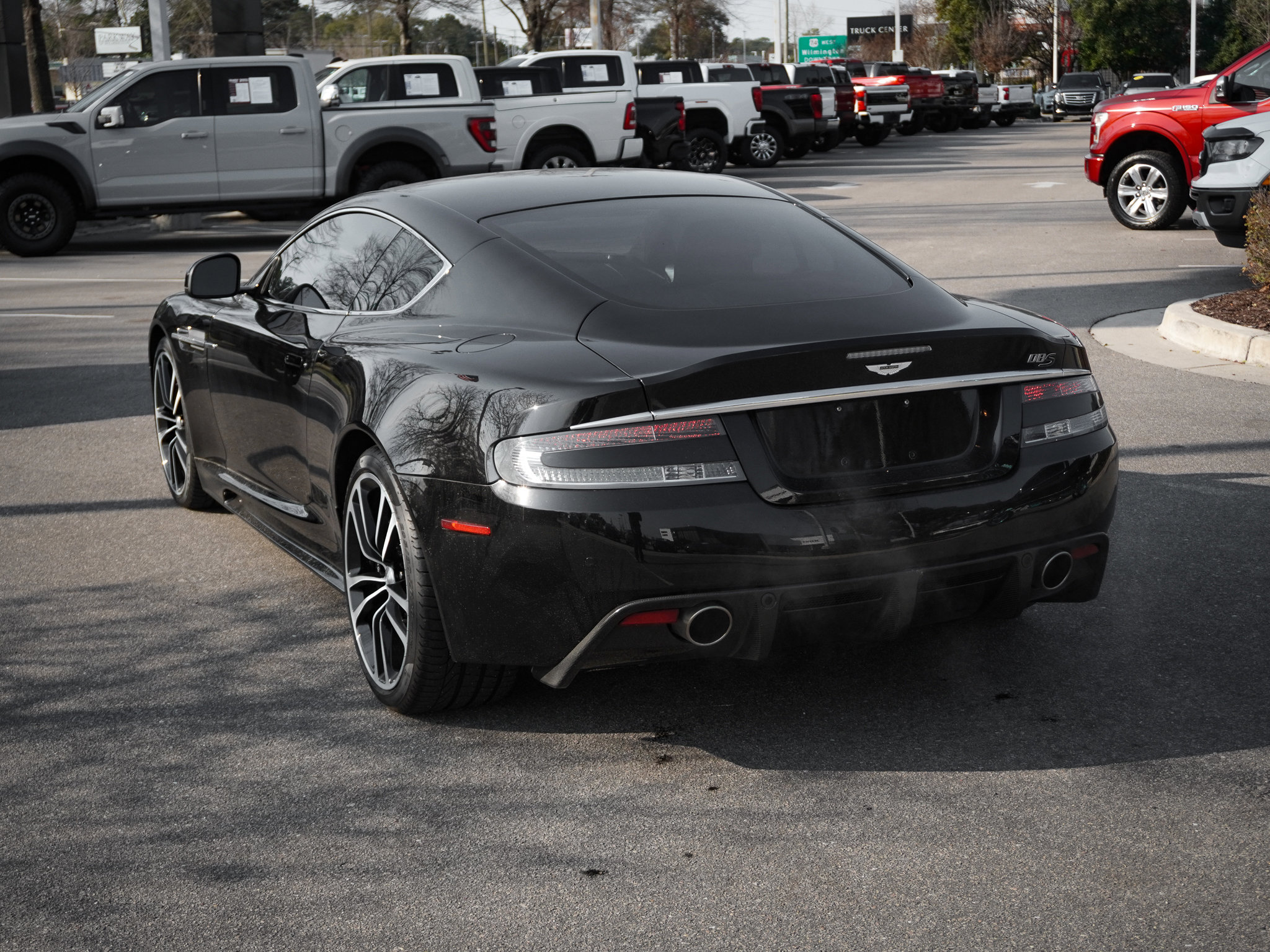 2012 Aston Martin DBS Carbon photo 5