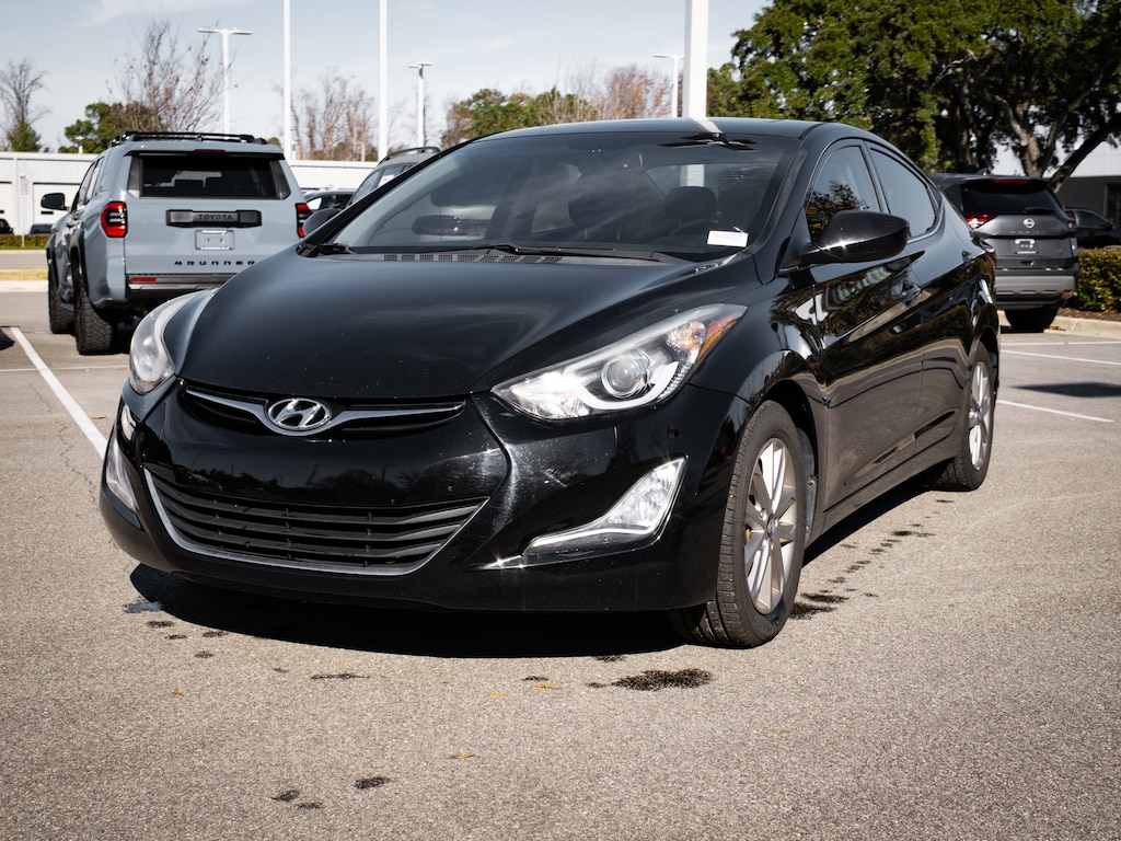 Used 2015 Hyundai Elantra SE Sedan