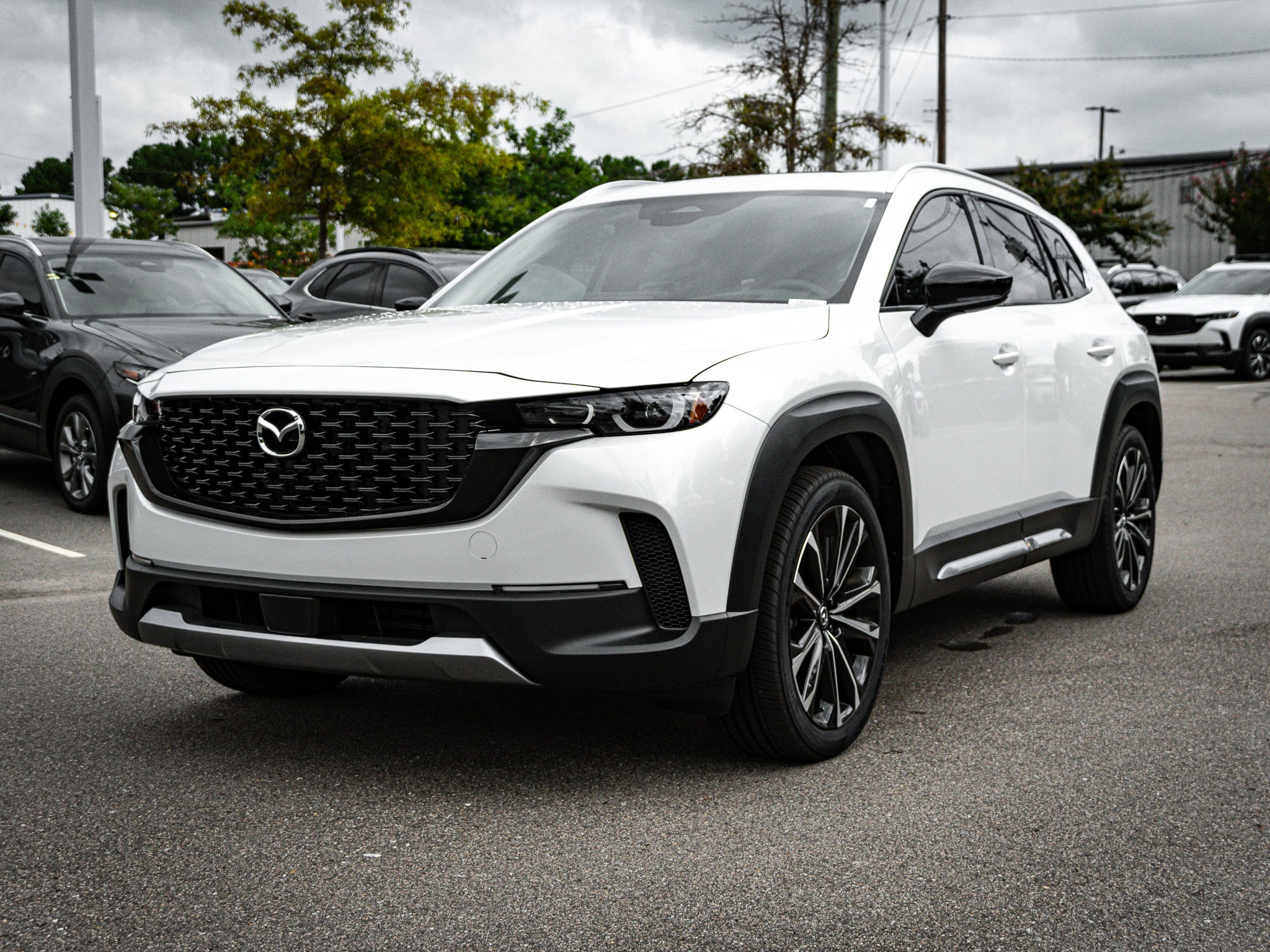 2025 Mazda CX-50 2.5 Turbo Premium Package photo 2