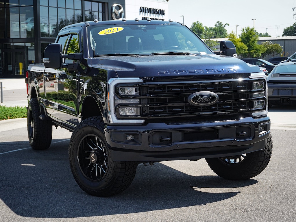Used 2024 Ford Super Duty F-250 SRW LARIAT Pickup