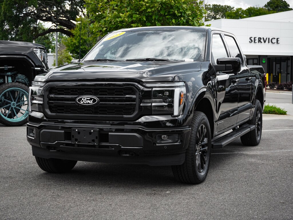Used 2025 Ford F-150 LARIAT Pickup