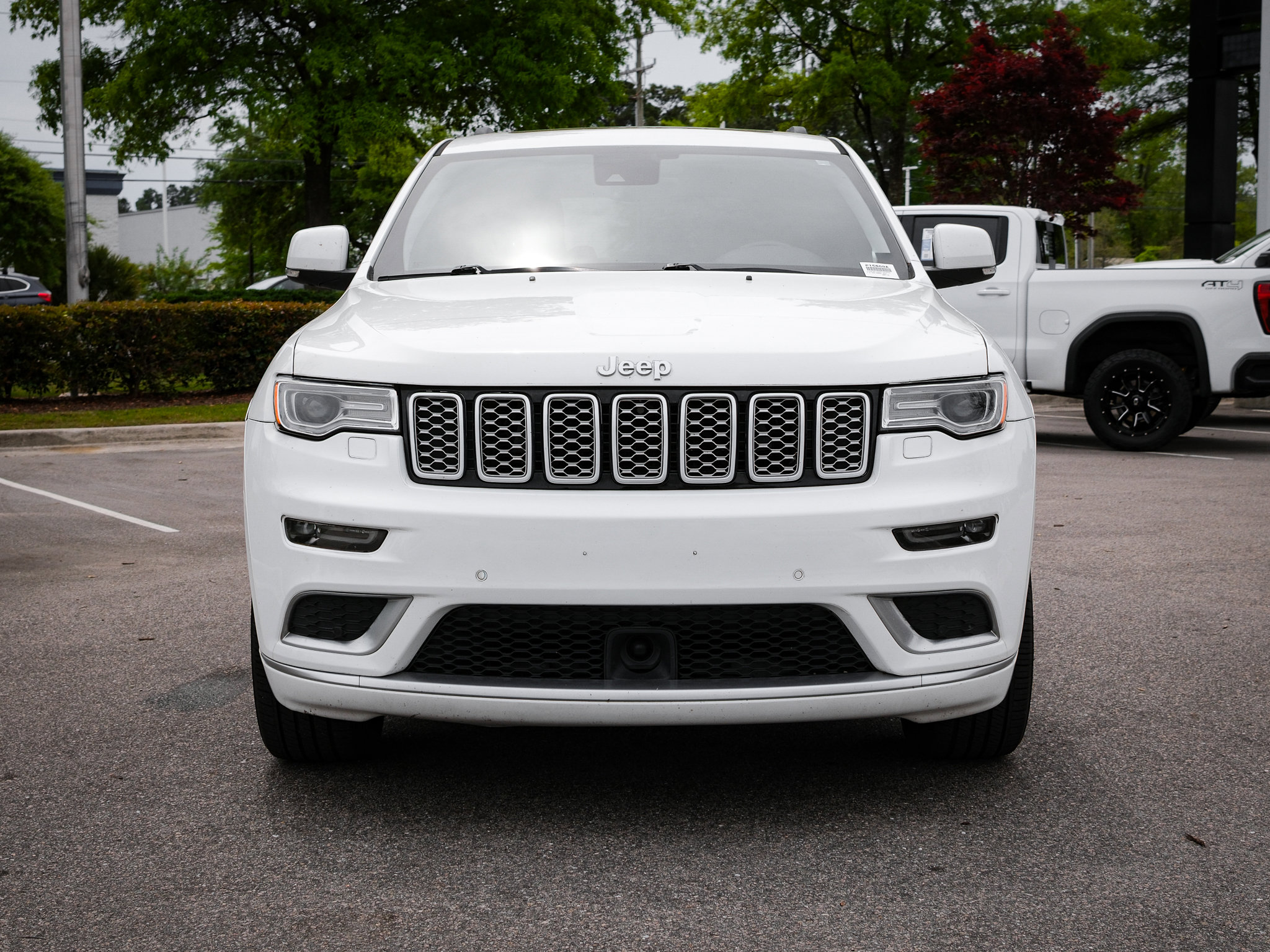 2017 Jeep Grand Cherokee Summit photo 2