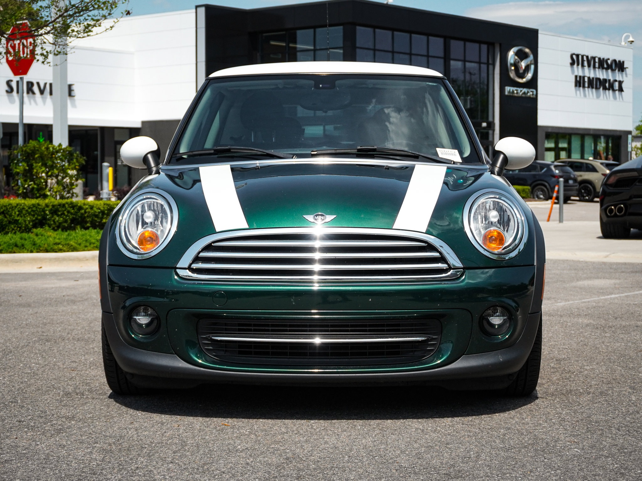 2013 MINI Cooper Hardtop photo 2