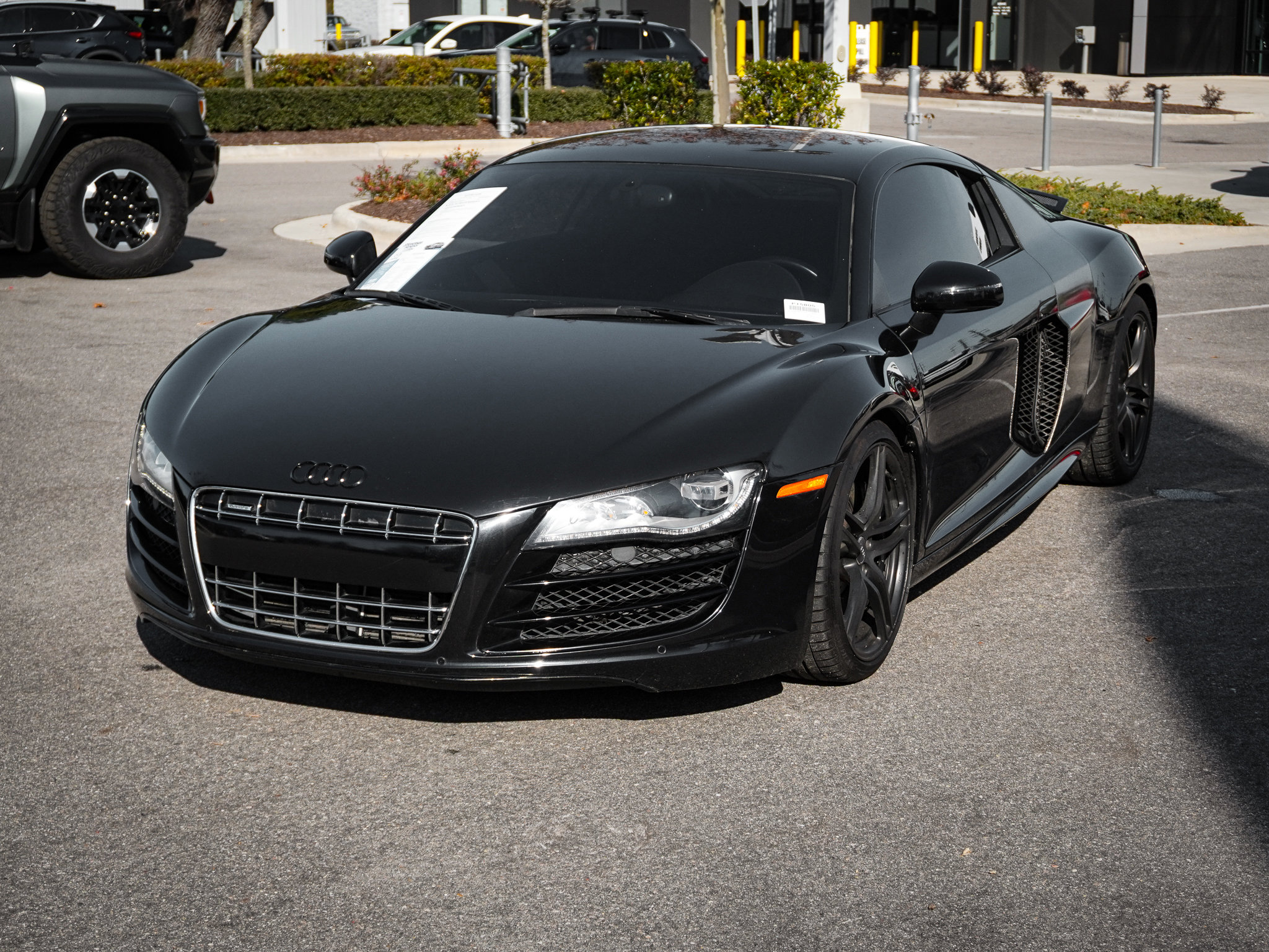 2010 Audi R8 5.2L photo 2