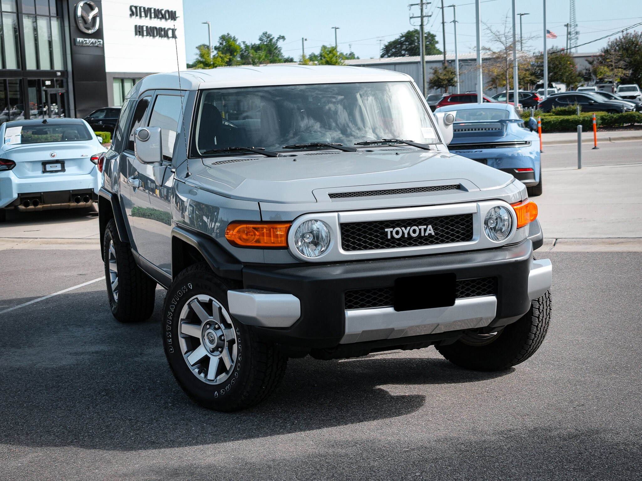 2014 Toyota FJ Cruiser Trail Teams Special Edition photo 2