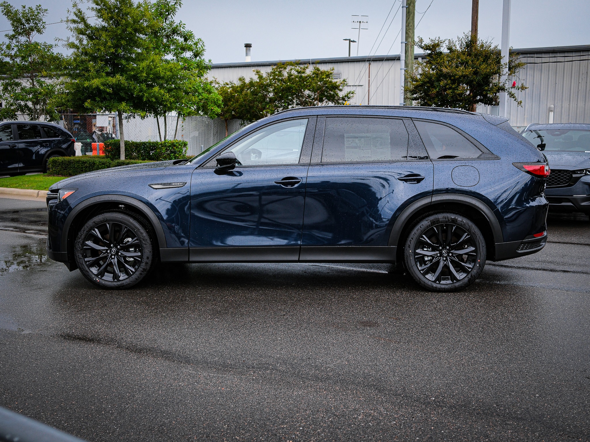 2025 Mazda CX-90 Phev Premium Sport photo 4