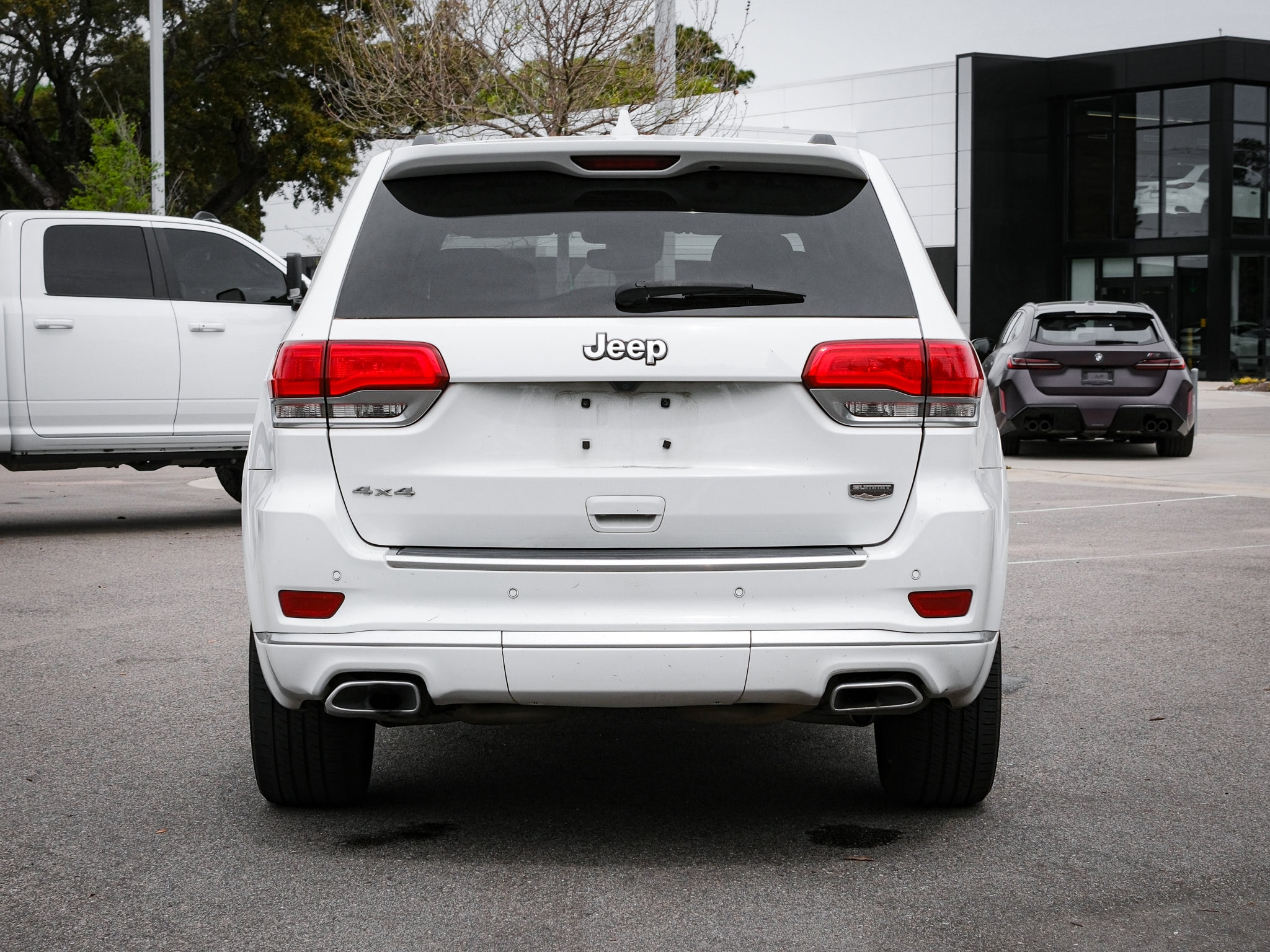 2017 Jeep Grand Cherokee Summit photo 3