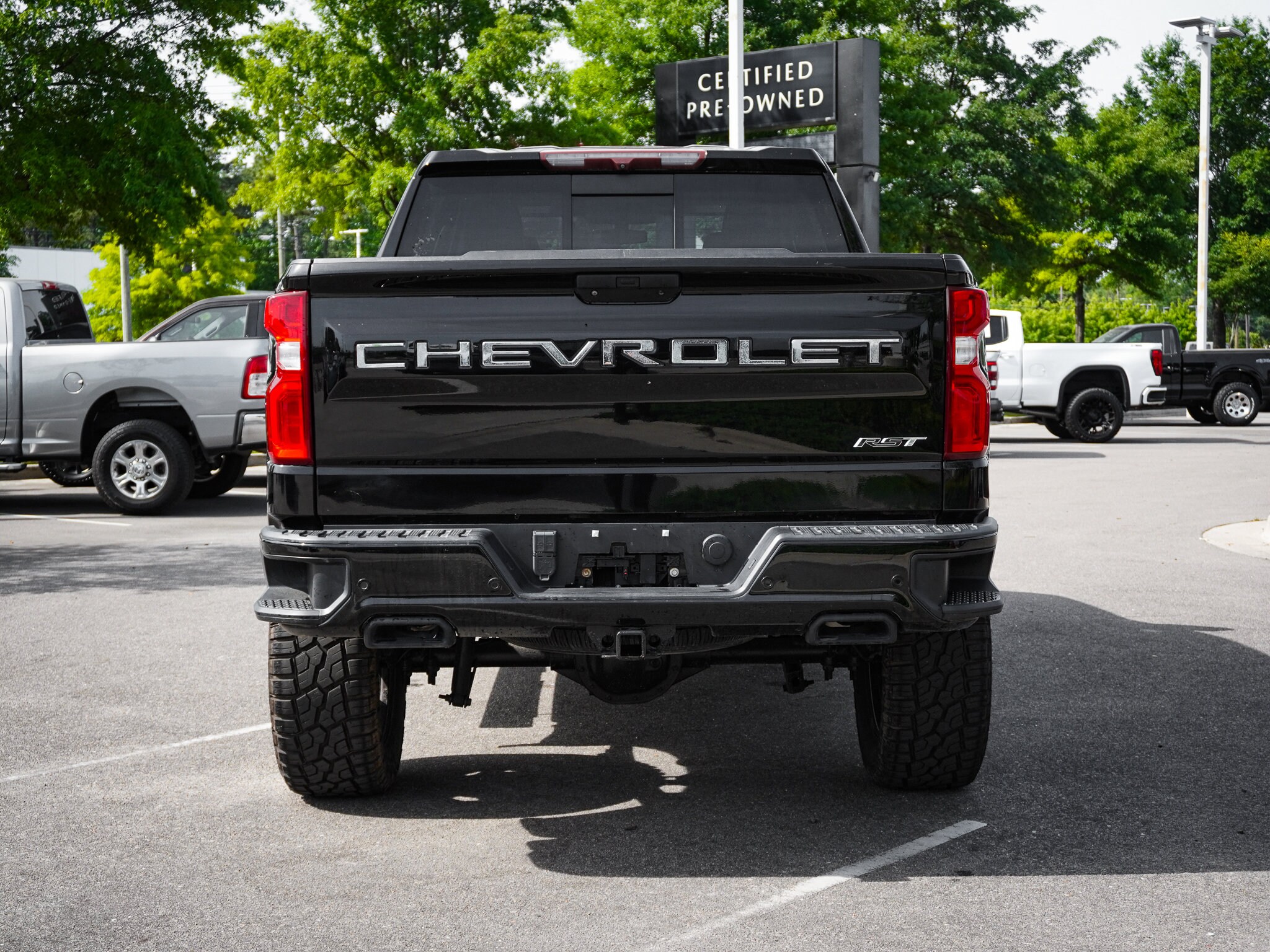 2020 Chevrolet Silverado 1500 RST photo 6