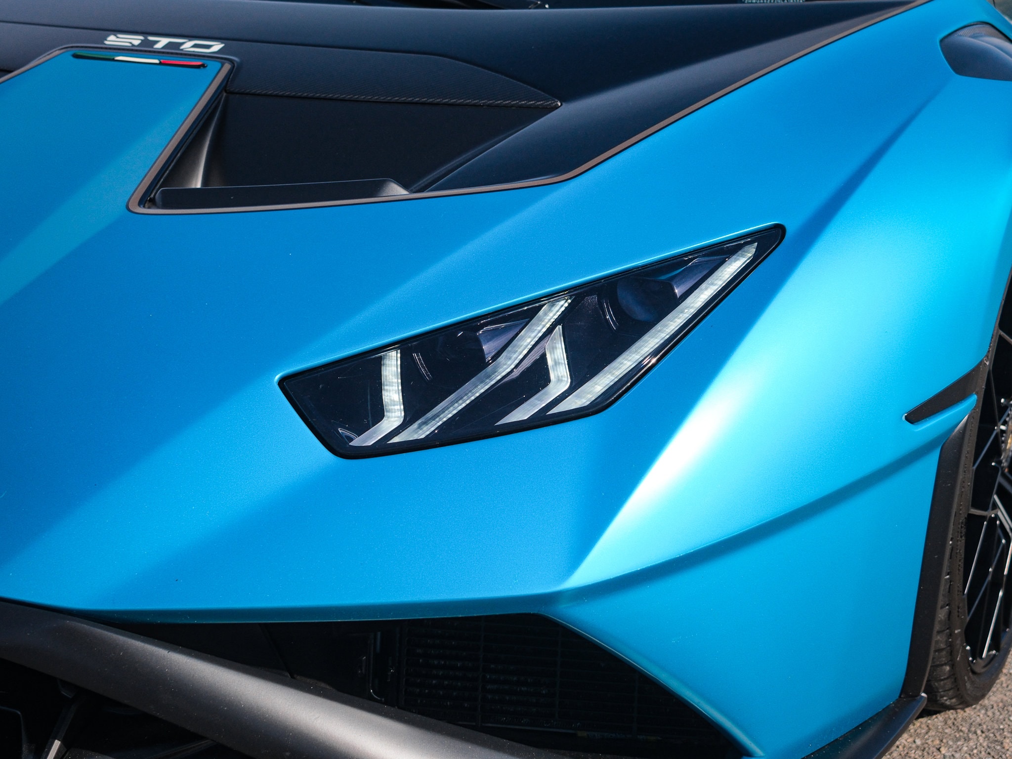 2022 Lamborghini Huracan STO photo 5