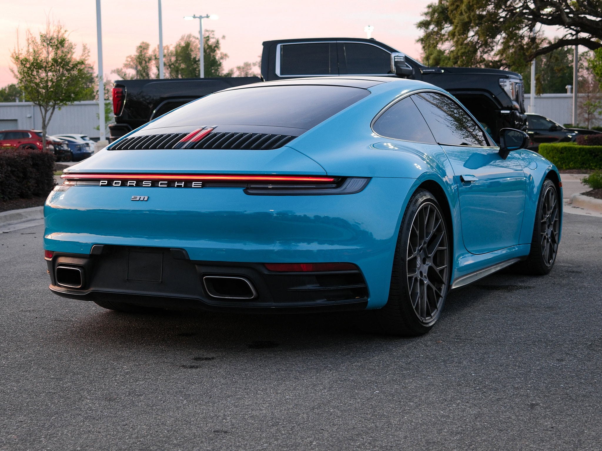2021 Porsche 911 Carrera photo 3