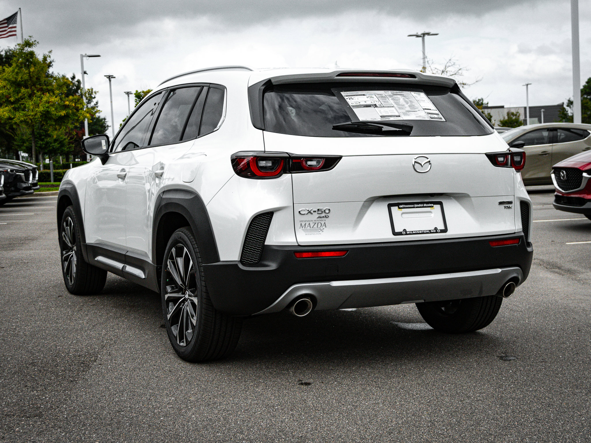 2025 Mazda CX-50 2.5 Turbo Premium Package photo 5