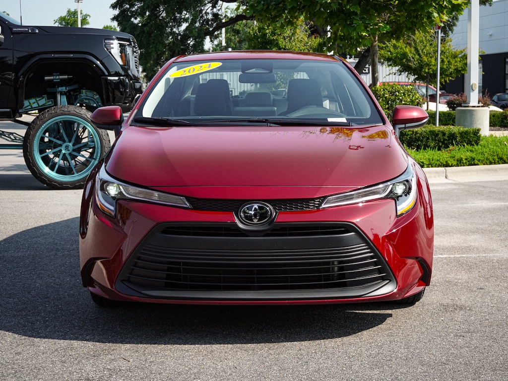 Used 2024 Toyota Corolla LE Sedan