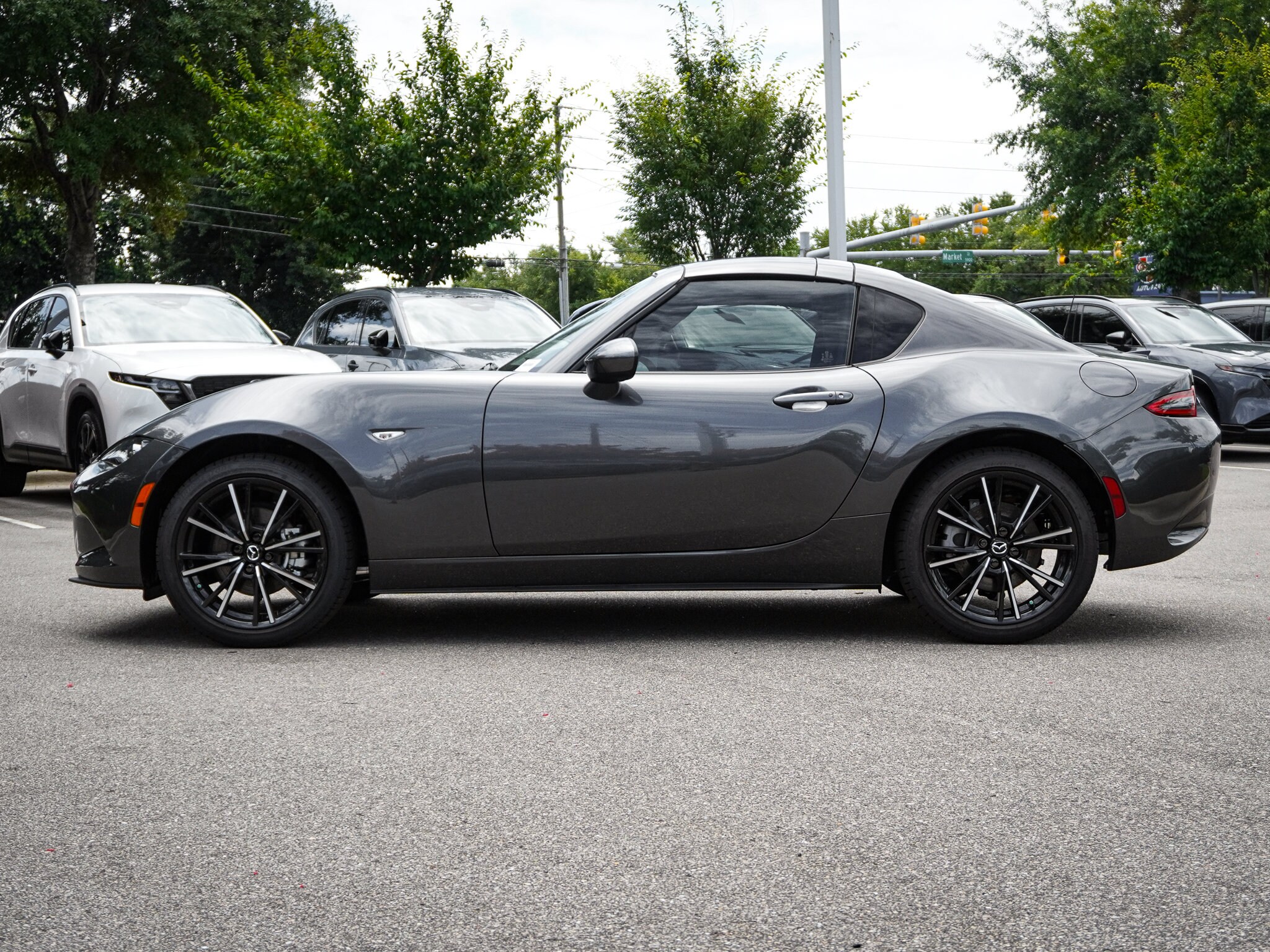 Mazda MX-5 Miata RF Grand Touring