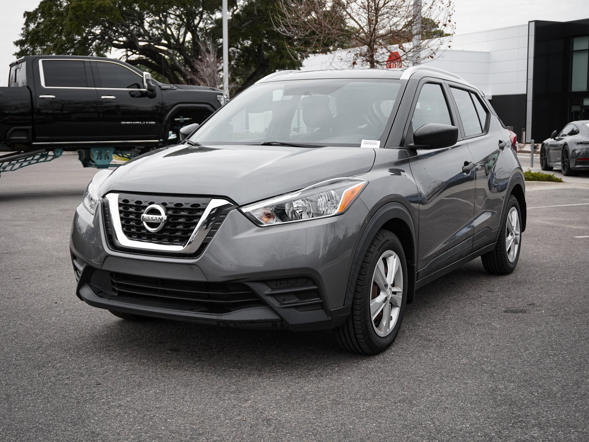 2019 Nissan Kicks S photo 4