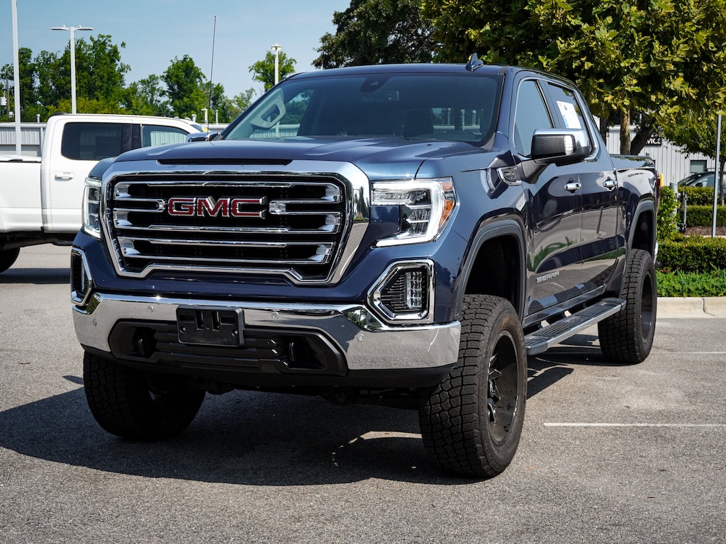 Used 2021 GMC Sierra 1500 SLT Pickup