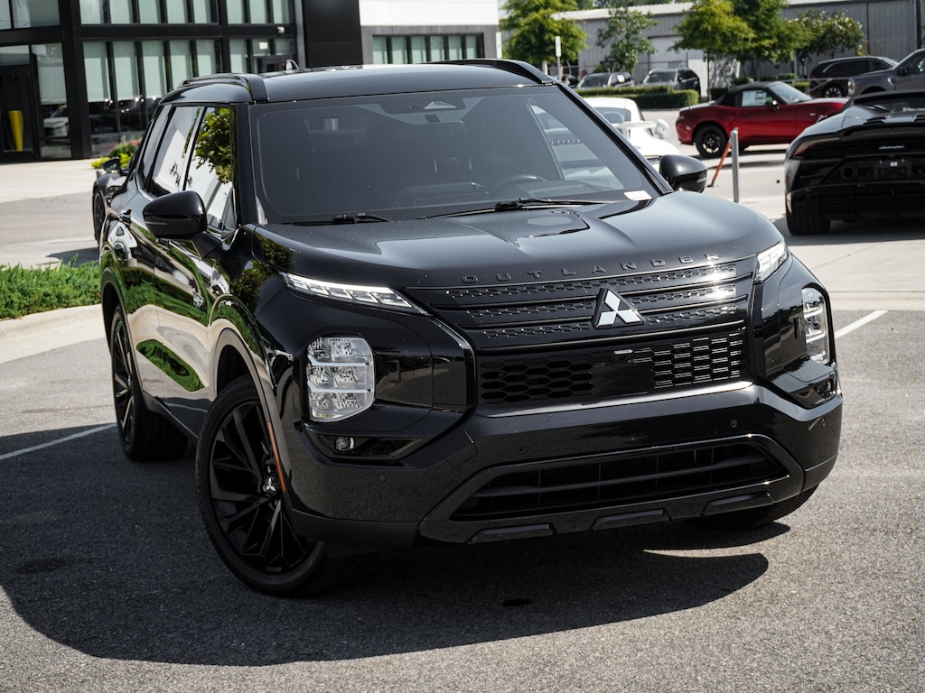 Used 2025 Mitsubishi Outlander Plug-In Hybrid SEL Black Edition SUV