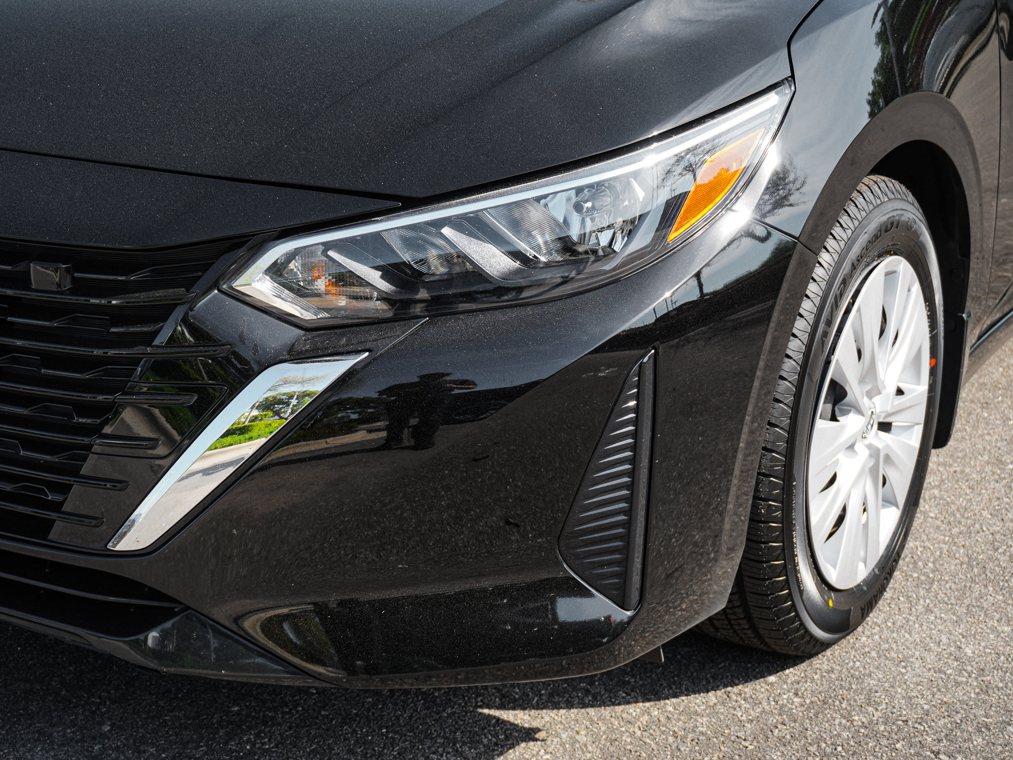 2024 Nissan Sentra S photo 4