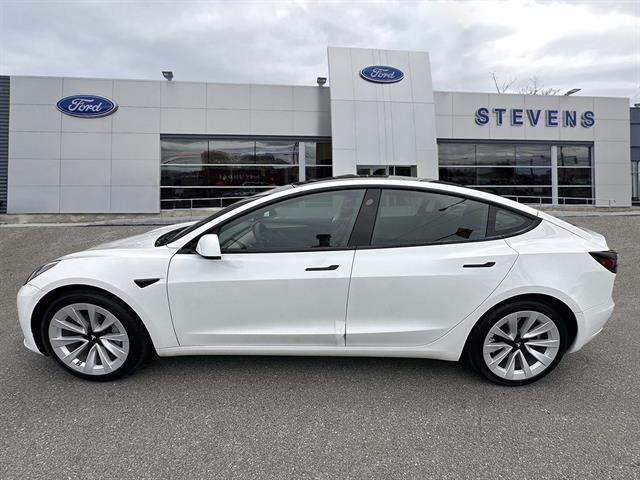 2023 Tesla Model 3 photo 3