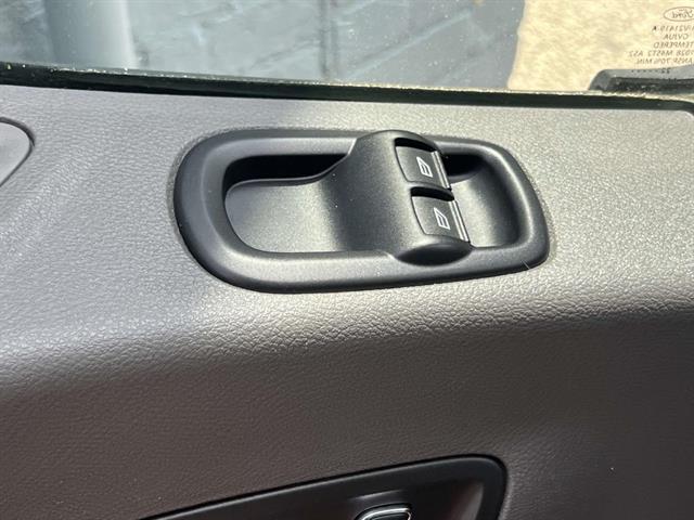 2022 Ford Transit Cargo Van photo 3