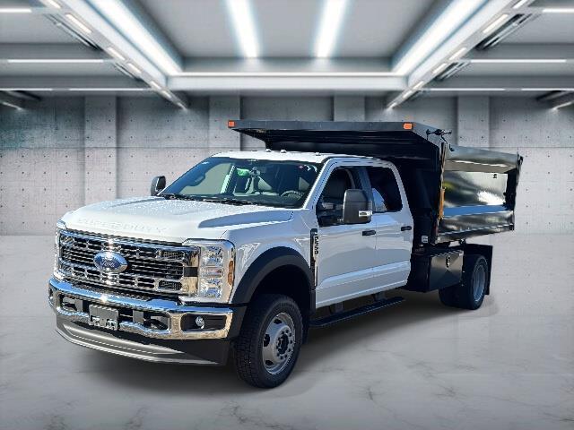 2026 Ford F-550 Super Duty Chassis Cab XL's photo