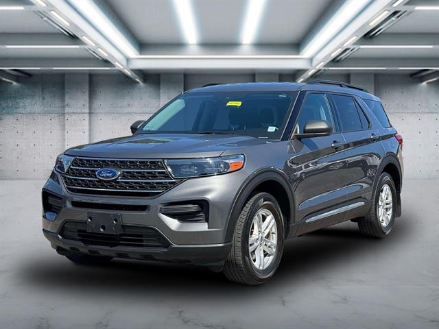 2022 Ford Explorer XLT's photo