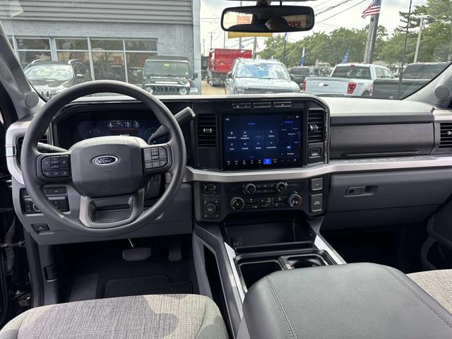 2024 Ford F-350 Super Duty XLT - Photo 9