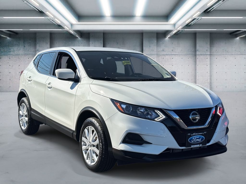 2022 Nissan Rogue Sport S photo 4