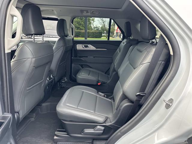 2025 Ford Explorer Active - Photo 9