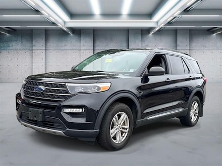2023 Ford Explorer XLT SUV