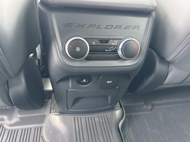 2025 Ford Explorer Active - Photo 12