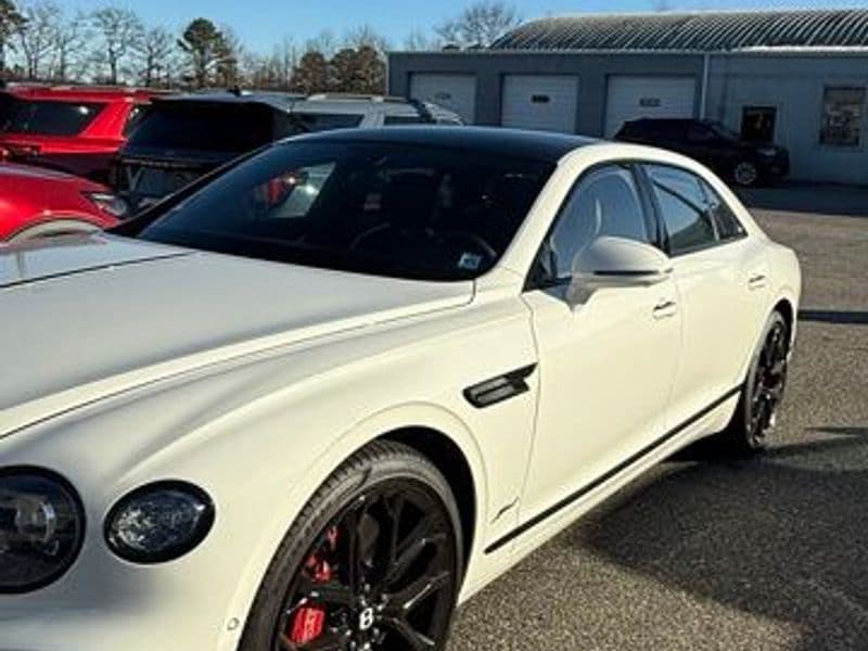 Used 2024 Bentley Flying Spur Speed Edition 12 with VIN SCBBB6ZG4RC016982 for sale in Patchogue, NY