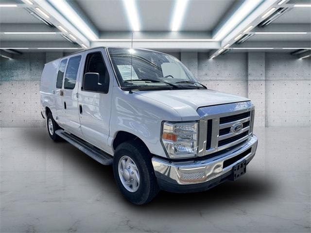 Used 2014 Ford E-Series Econoline Van Commercial with VIN 1FTNE2EW5EDA18557 for sale in Patchogue, NY
