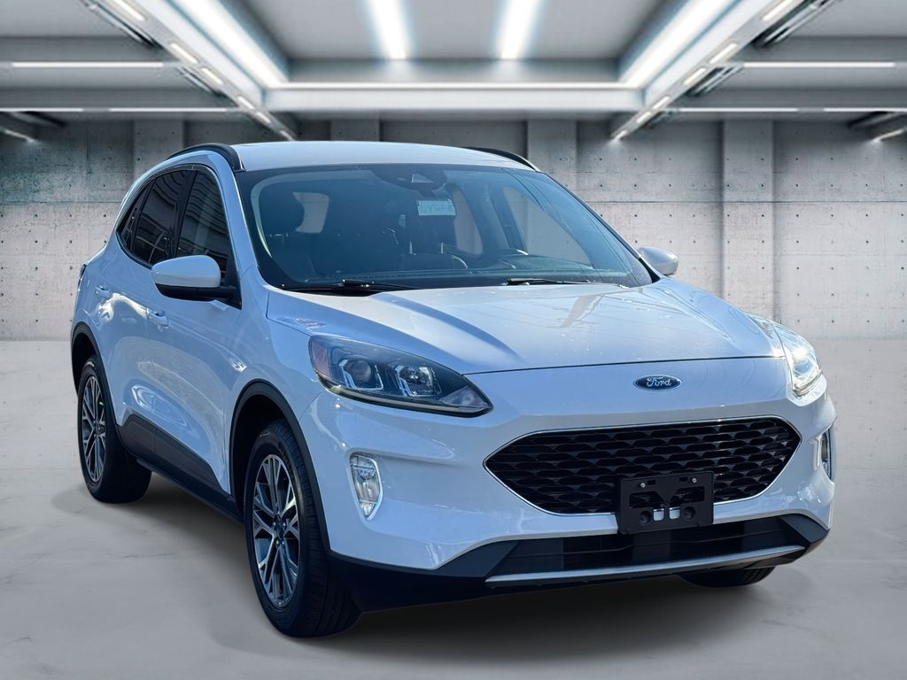 2020 Ford Escape SEL photo 2