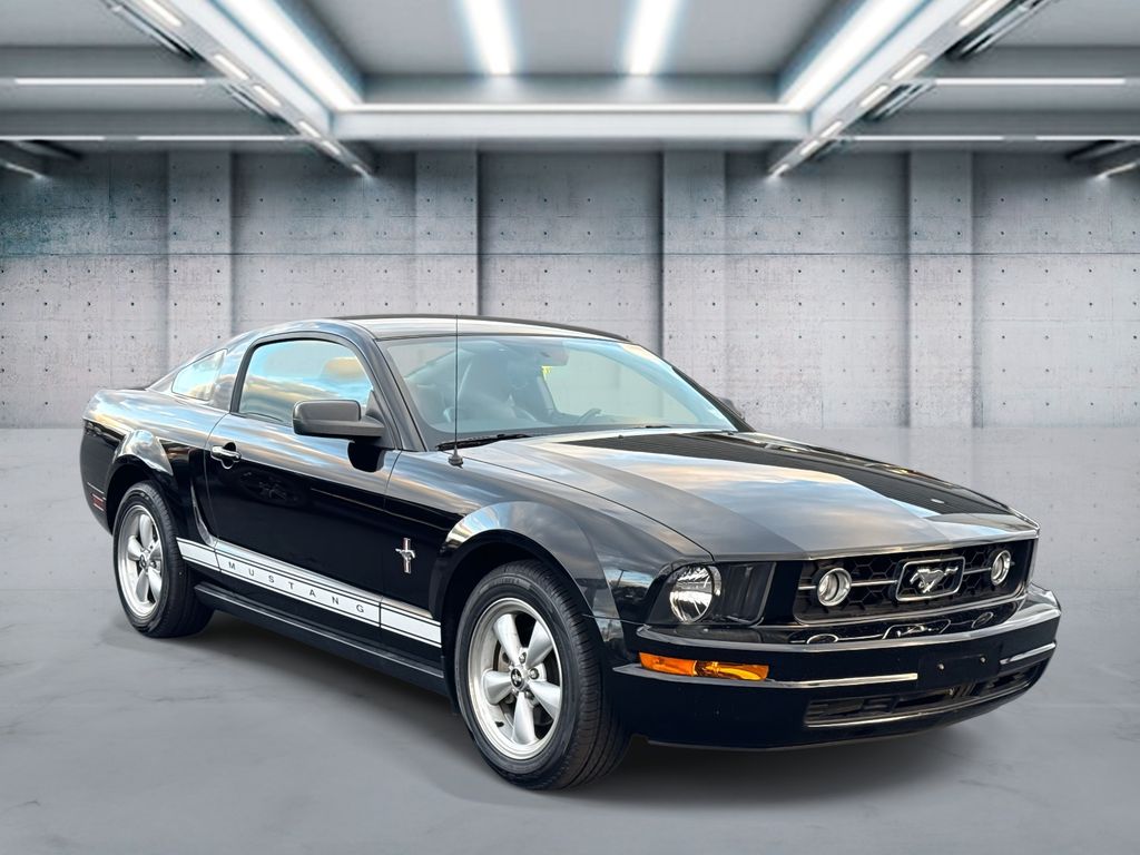 2007 Ford Mustang Premium photo 4