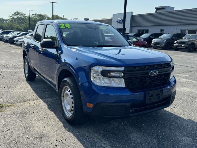 Used 2024 Ford Maverick XL with VIN 3FTTW8A37RRA40754 for sale in Patchogue, NY
