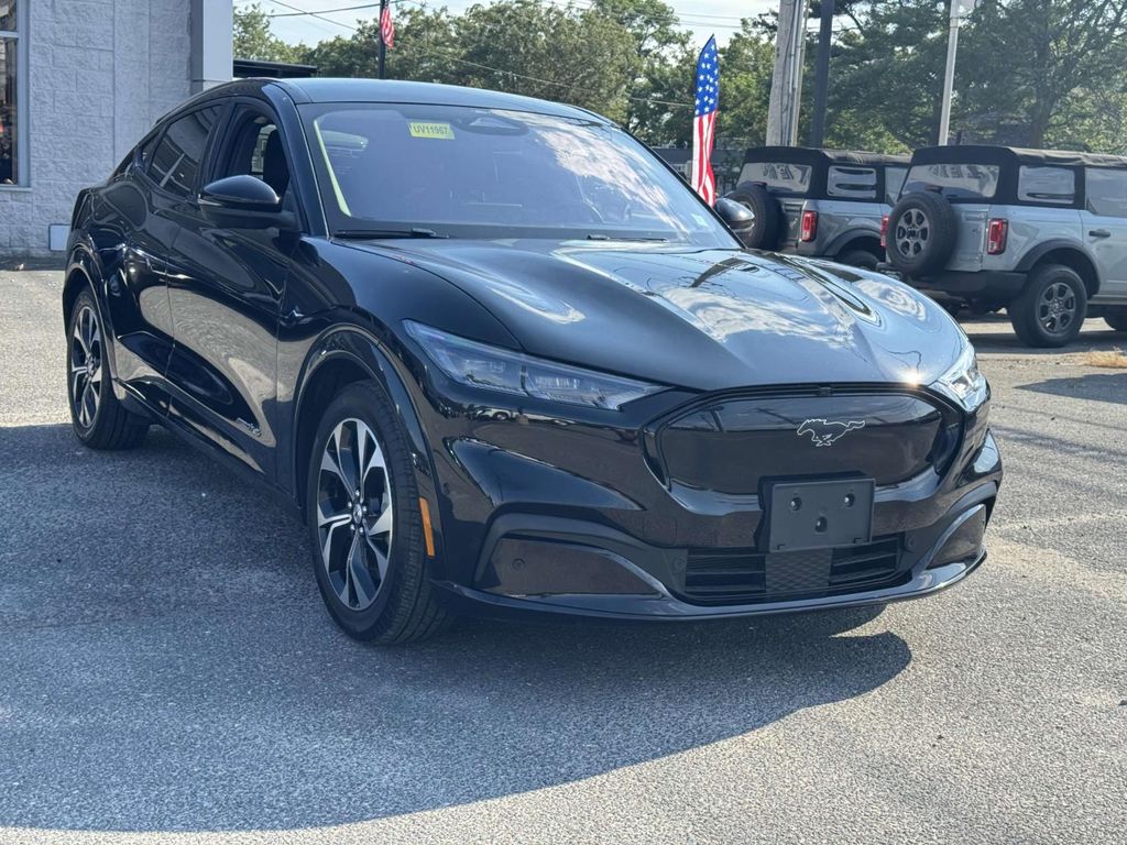 2021 Ford Mustang Mach-E Premium photo 2
