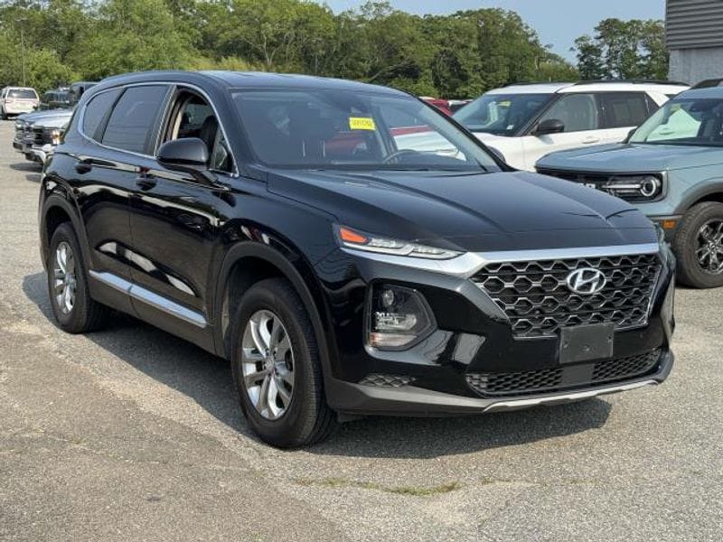 Used 2020 Hyundai Santa Fe SE with VIN 5NMS2CADXLH272341 for sale in Patchogue, NY