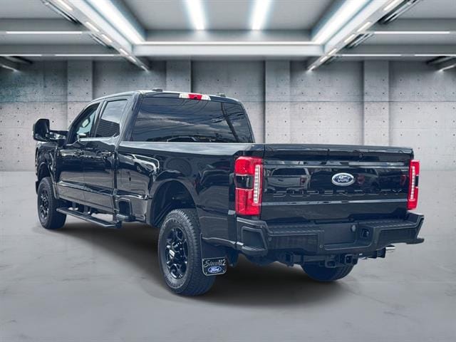 2024 Ford F-350 Super Duty XLT - Photo 6