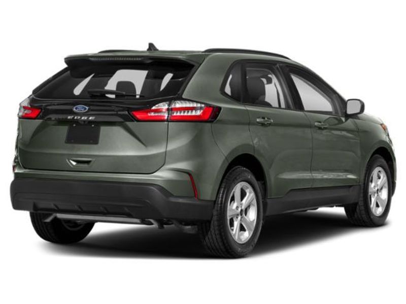 2024 Ford Edge SE photo 2