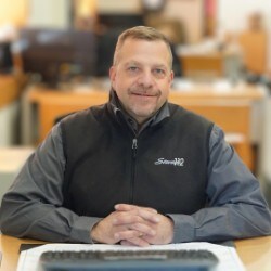 Staff member George Venth from ID_d7871a946132
