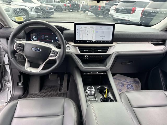 2025 Ford Explorer Active - Photo 11